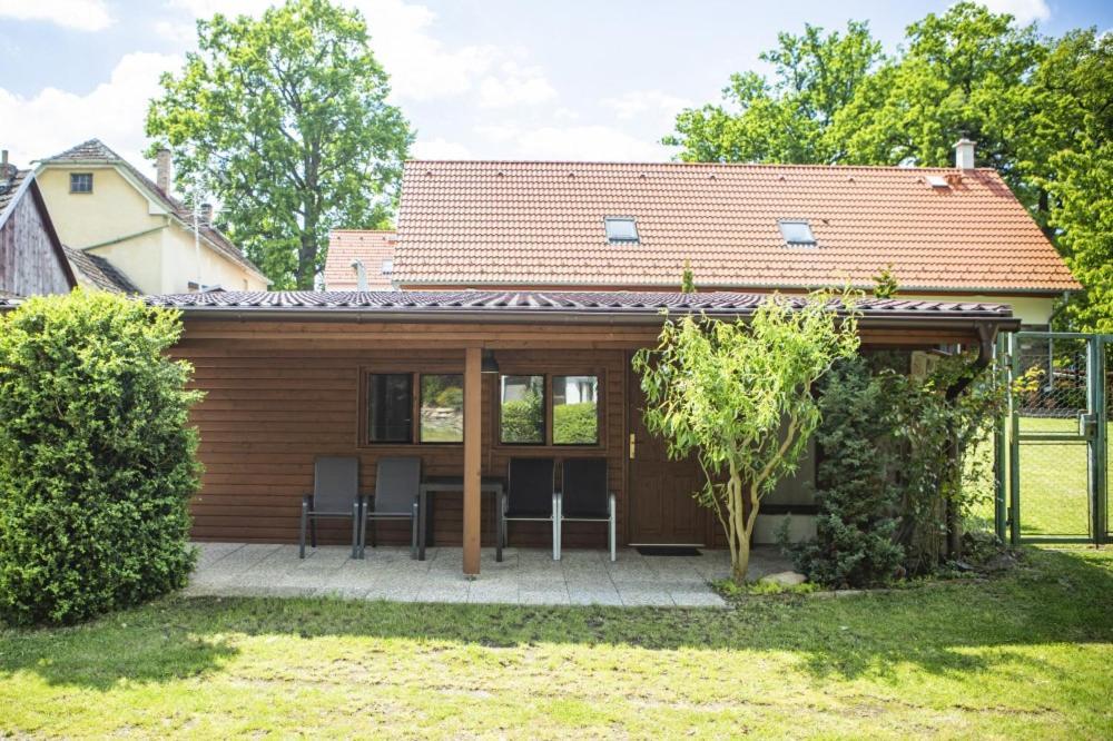 Ubytovani Na Hrazi Stankov  Buitenkant foto
