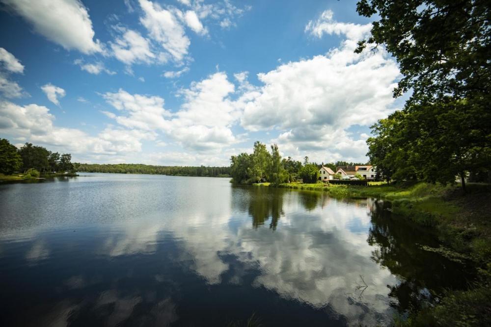 Ubytovani Na Hrazi Stankov  Buitenkant foto