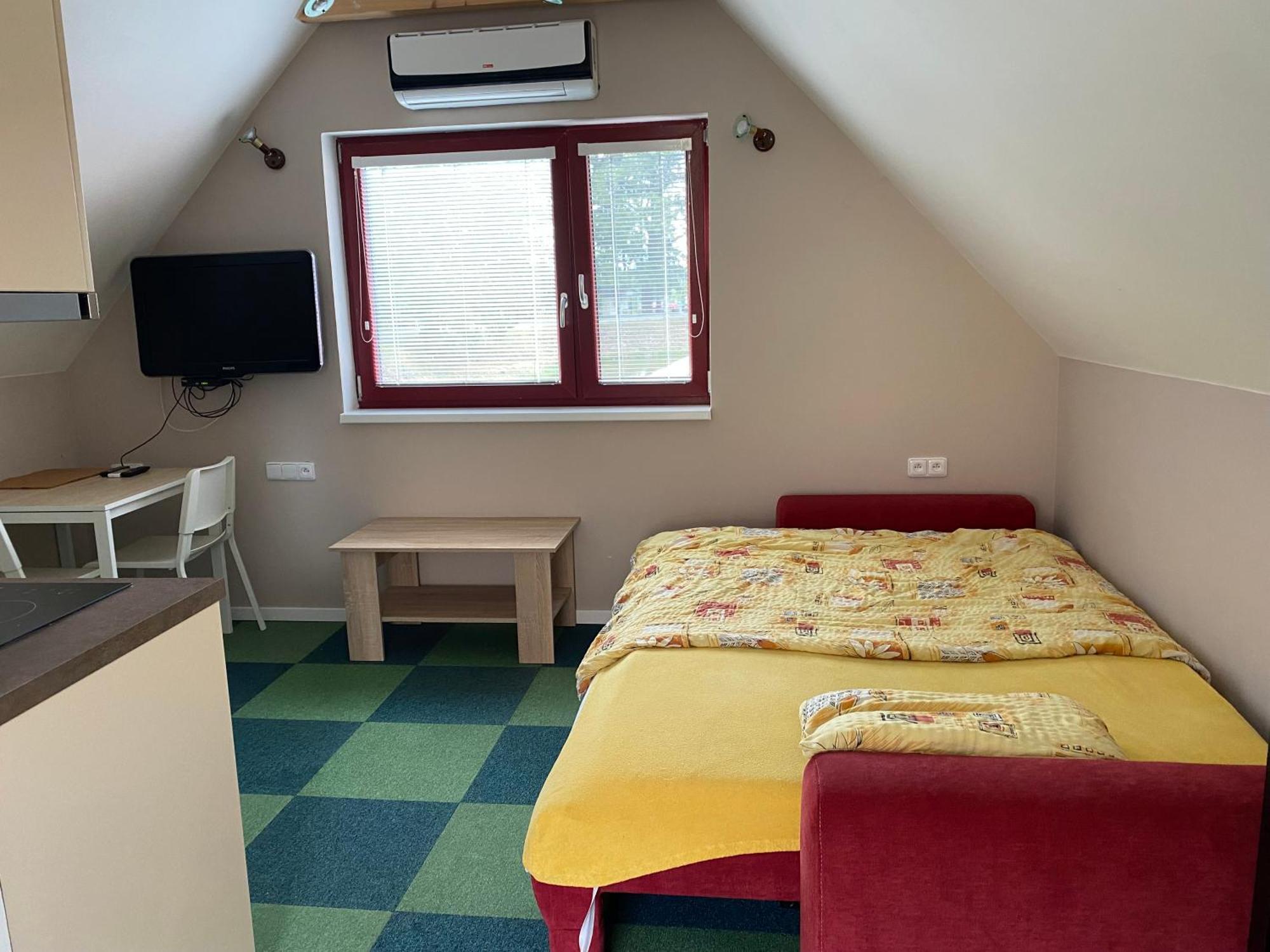 Ubytovani Na Hrazi Stankov  Buitenkant foto